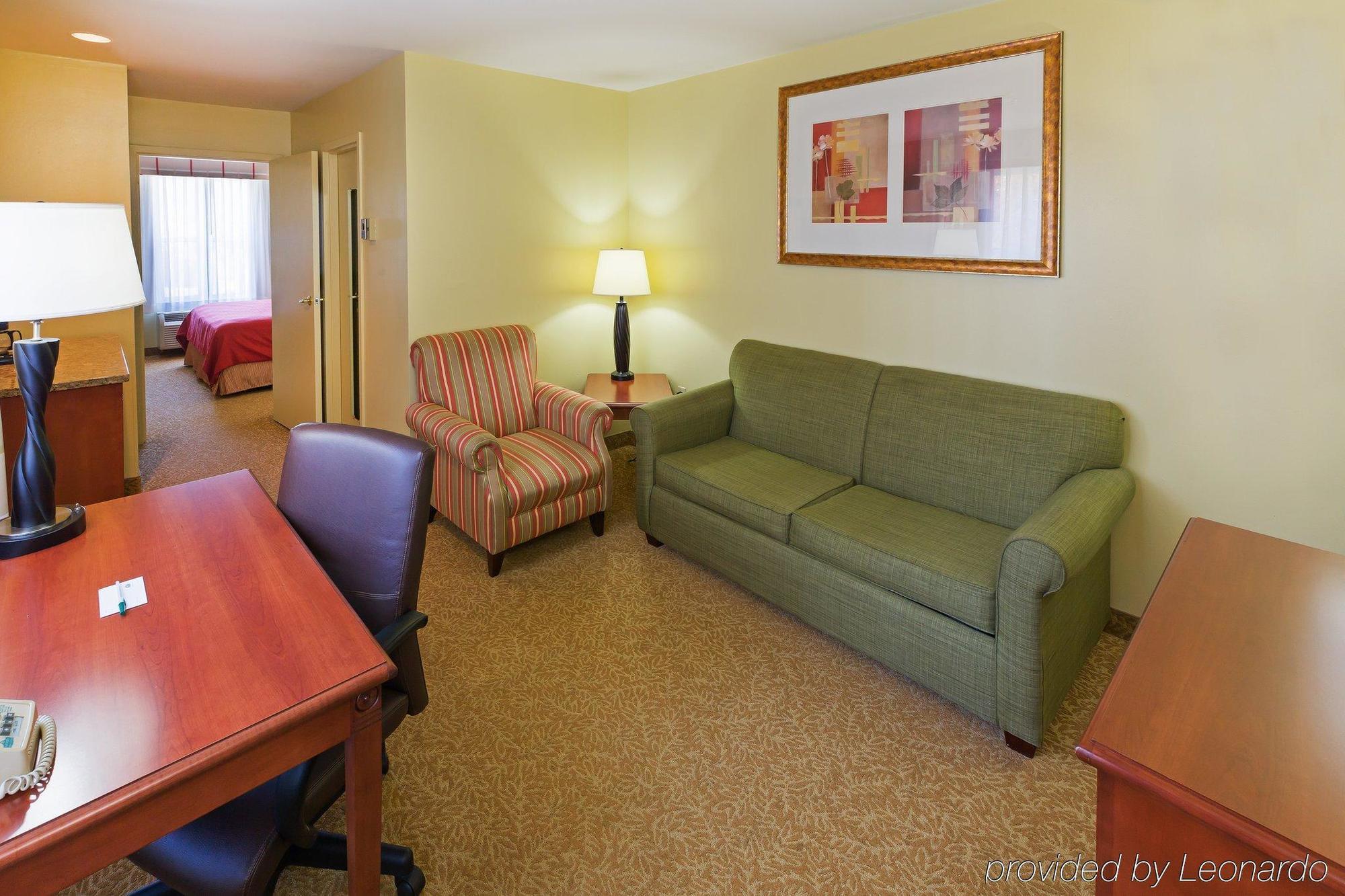 Holiday Inn Express & Suites Wyomissing By Ihg West Reading Room photo